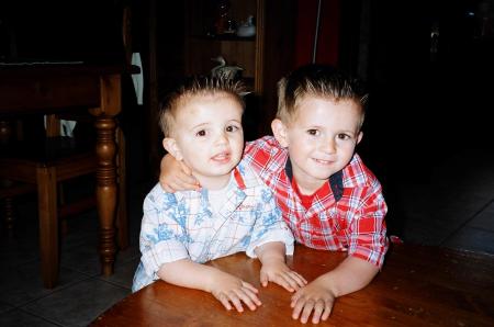 Deux petits boutchoux